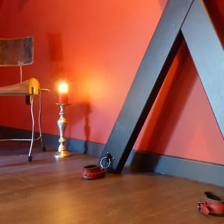 L'impertinente Love hotel *