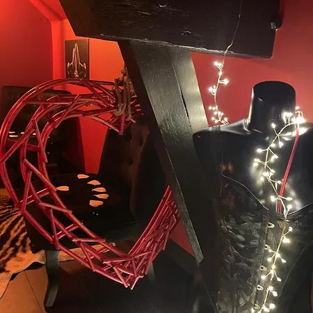 מלון אהבה L'impertinente Isbergues